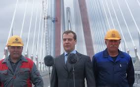 Медведев дал команду строить жилье в Крыму