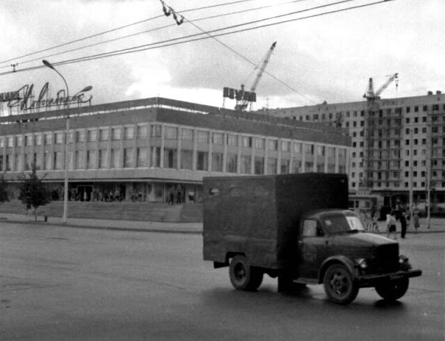 Новосибирск в начале 70-х годов на снимках