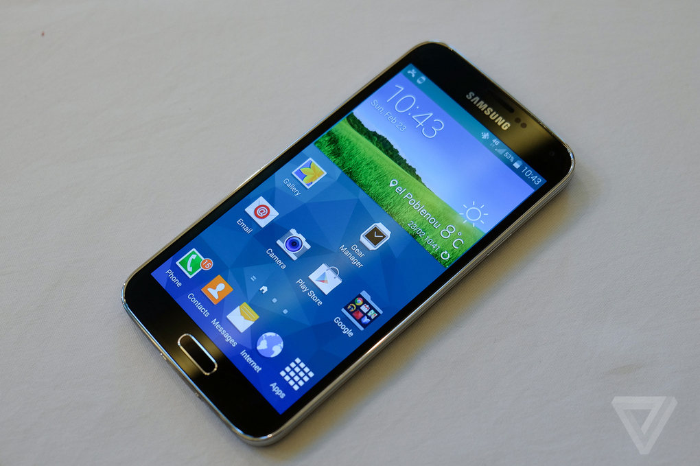 Samsung Galaxy S5 побил рекорды продаж 