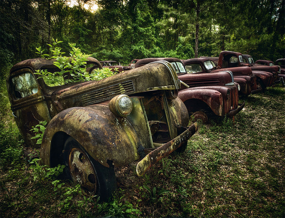 Заброшенные старые автомобили в Европе и США