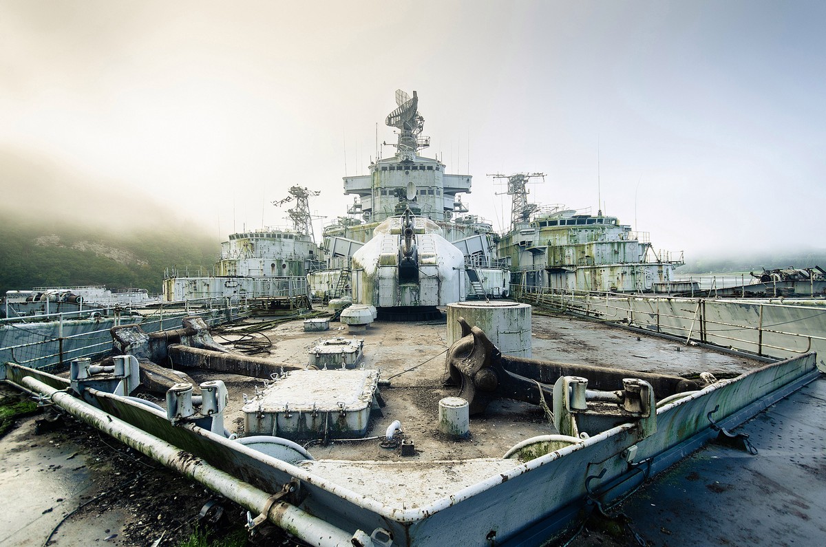 Кладбище списанных военных кораблей во Франции