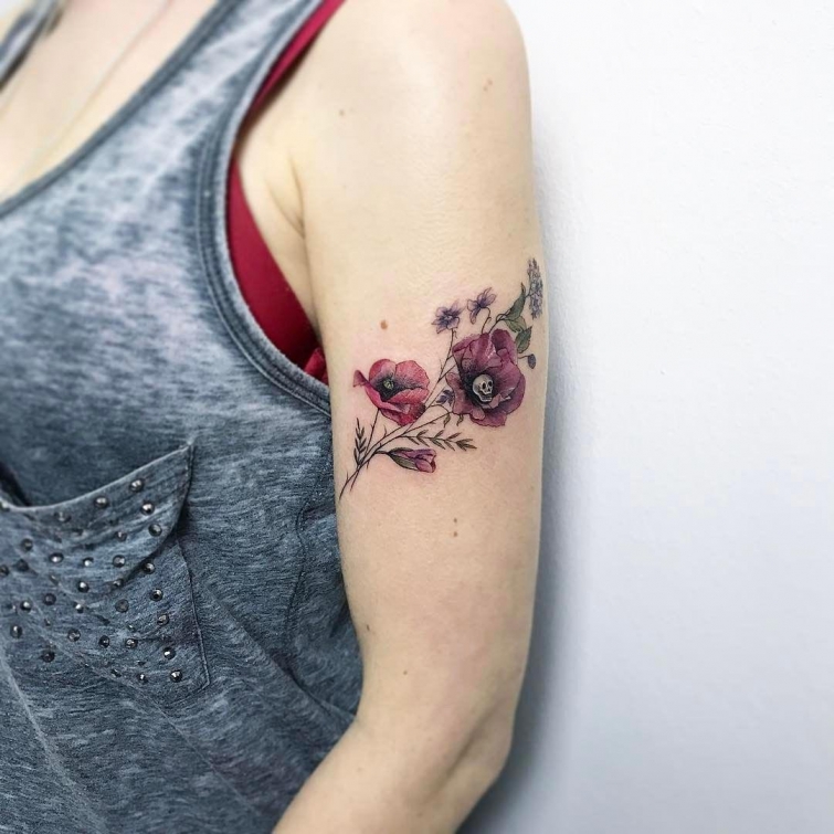 Цветочные татуировки от художников со всего мира