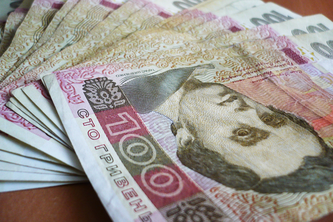 На Донбассе под угрозой выплата пенсий, зарплат и пособий