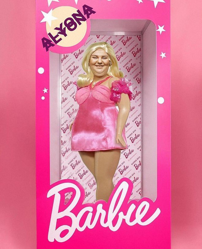 Пышнотелая alyona alyona примерила на себя образ Barbie. ФОТО