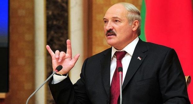 Лукашенко напугал белорусов ситуацией на Западе из-за COVID-19