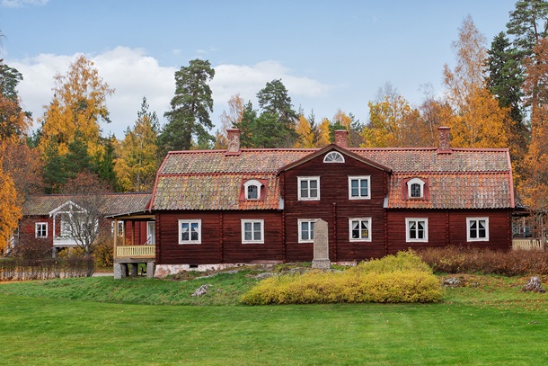 В Швеции курортную деревню выставили на продажу. ФОТО