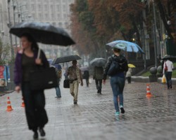 Погода на cубботу: на всей территории Украины дожди с грозами, температура от +12 до +28