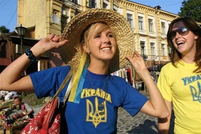 Украинцы стали одними из самых патриотичных туристов в Европе