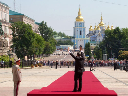 Инаугурация Порошенко обошлась почти вчетверо дешевле, чем Януковича