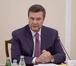 Виктор Янукович решил отложить борьбу с коррупцией 