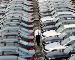 Продажи автомобилей в Украине сократились на 60%, - Госвнешинформ
