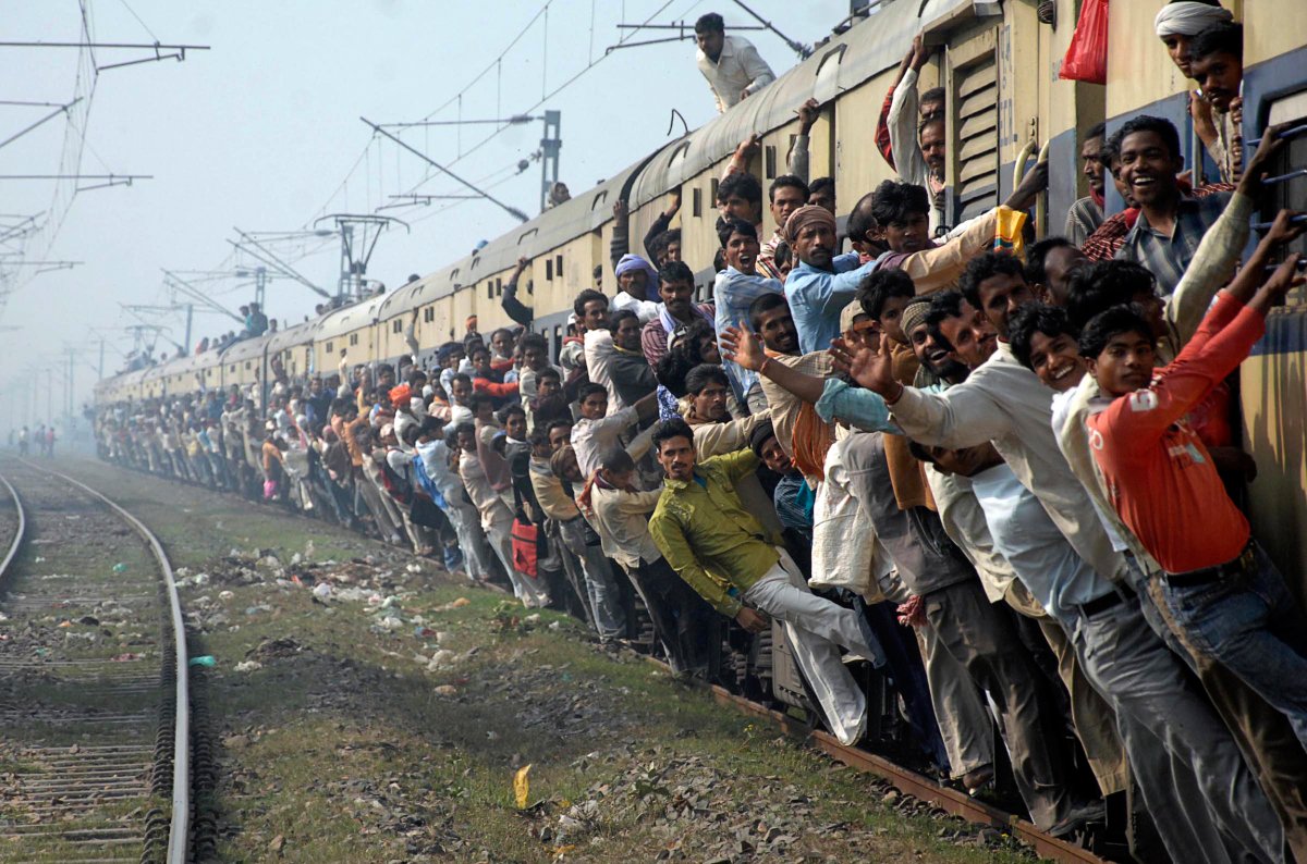  «Удавитесь» — главный принцип индийских железных дорог. ФОТО