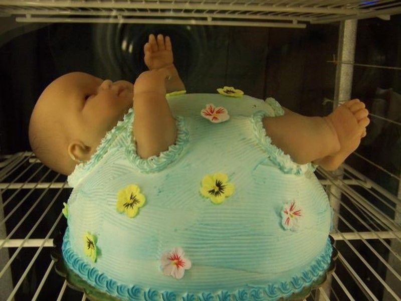 Необычные и страшные торты к рождению ребенка