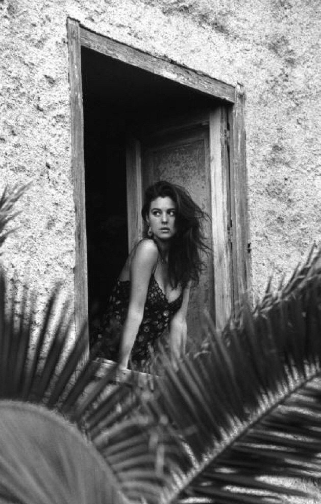 Моника Беллуччи в фотосессии Фредерика Мейлана 1991 года