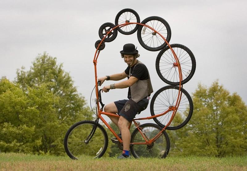 Люди, которые заново изобрели велосипед (ФОТО)