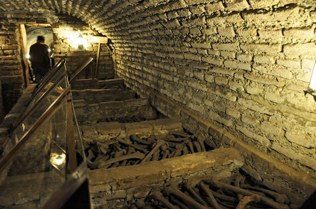 Подземные катакомбы, поражающие своими размерами