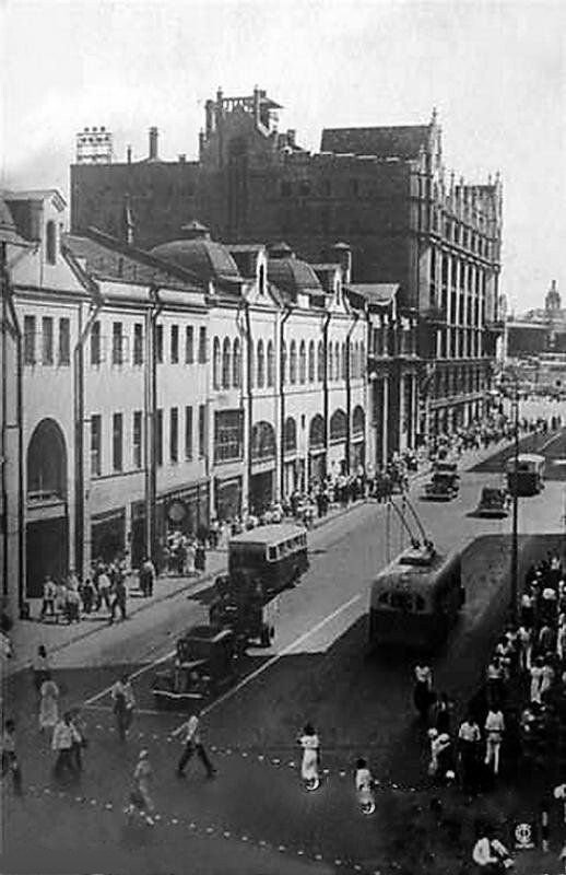 Москва в 1930-е годы на снимках