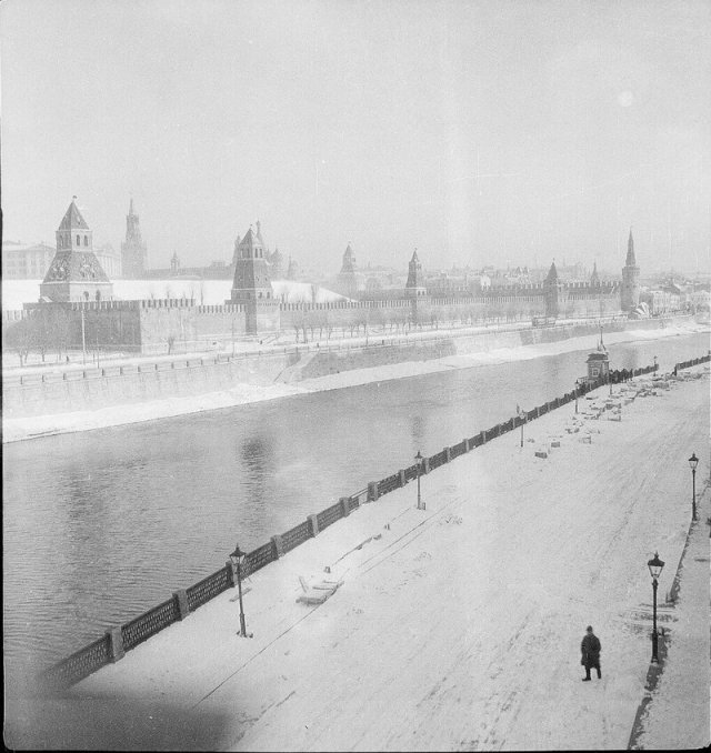 Москва в 1930-е годы на снимках