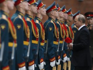 Путин выбирает между Третьей мировой и гражданской войной с участием "русского Рейха"