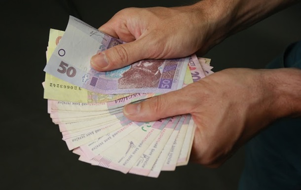Зарплата в Украине в июне уменьшилась на 5,4% - Госстат