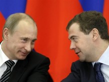 The Times: в 2012 году Медведев избавится от Путина