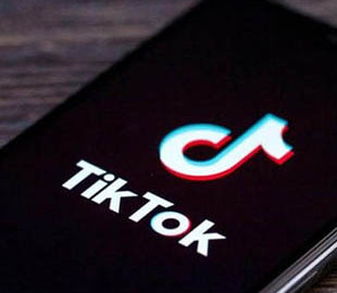 Instagram собирается платить блогерам из TikTok за переход на свою новую платформу