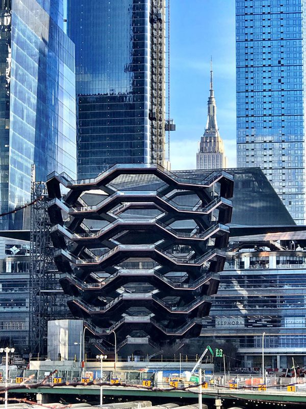 Грандиозная лестница, ведущая в никуда: в Нью-Йорке появилась новая достопримечательность. ФОТО