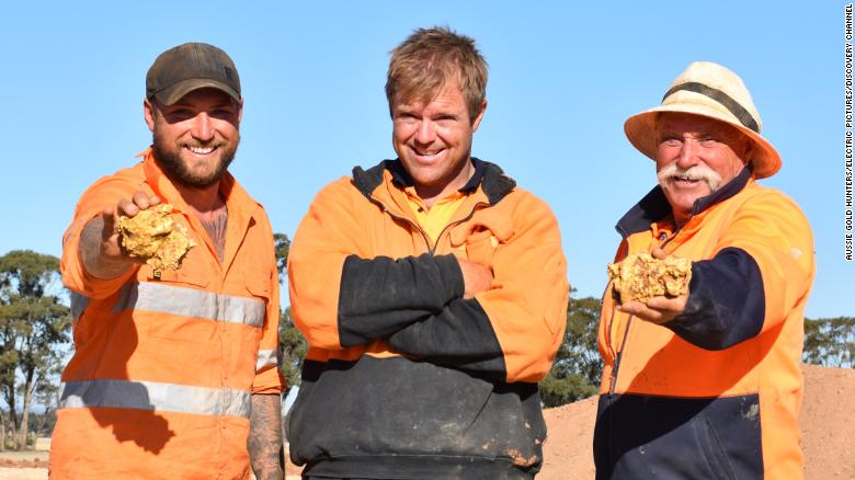 В Австралии золотоискателям дважды за день улыбнулась удача - фото потрясающей находки. ФОТО