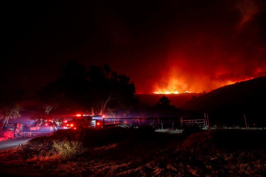 Спасатели показали масштабы пожаров в Калифорнии. Фото