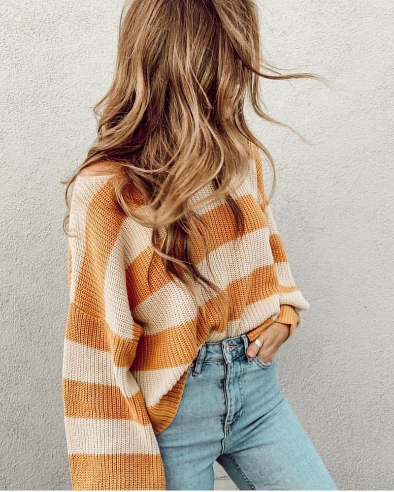Как носить свитер и джинсы этой осенью: стильные образы. Фото