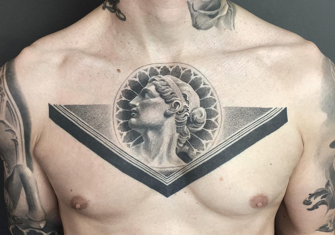 Татуировки в древнегреческом и римском стиле