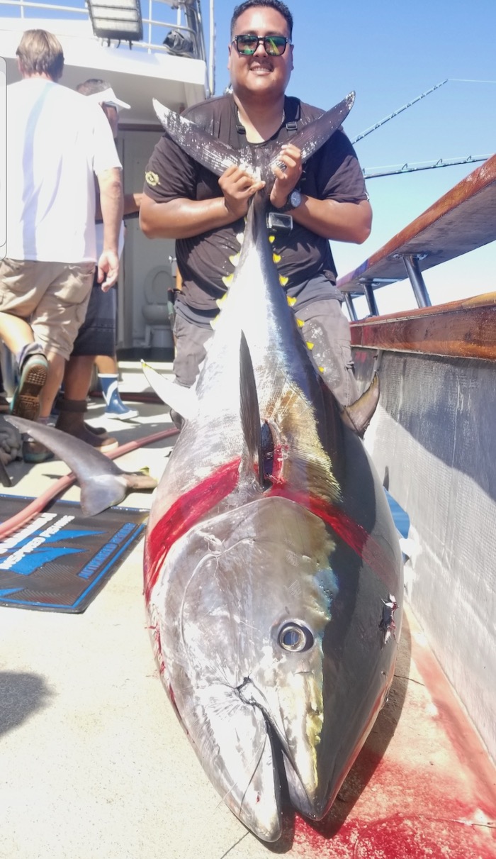 Житель Калифорнии поймал редчайшую рыбу при помощи необычной наживки. ФОТО