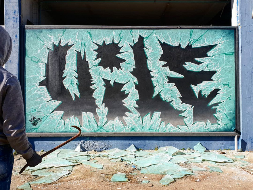 Уличный художник делает стены прозрачными, используя только краску. ФОТО
