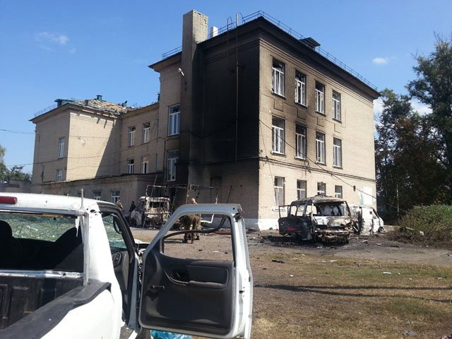 Батальон \"Донбасс\" показал свою базу в Иловайске после артобстрела