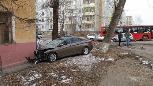 Подборка курьезных и необычных аварий (ФОТО)