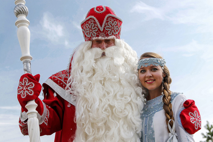 Пьяный и дерзкий. В России могут создать чёрный список Дедов Морозов. ФОТО