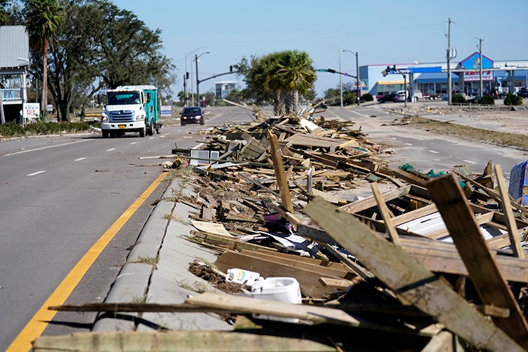 В Сети показали последствия урагана Зета, бушующего в США. Фото