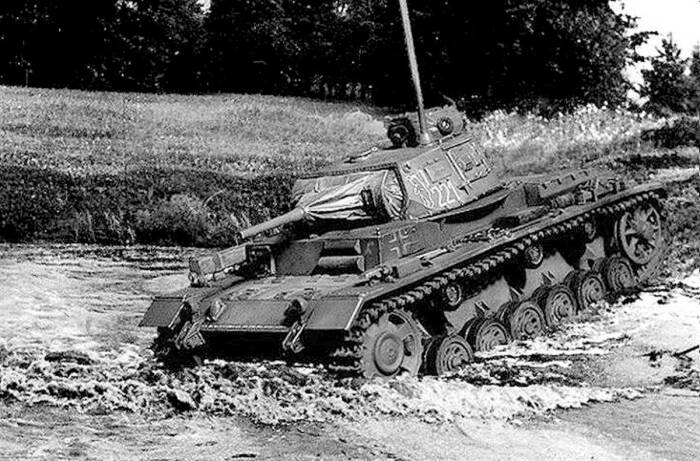 Необычный подводный танк немцев Tauchpanzer III