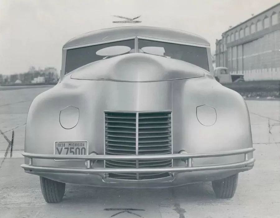 Прототип Streamlined Retractable Hardtop 1938 года