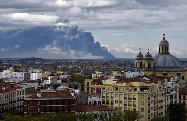 Большой пожар: как горела крупнейшая свалка автопокрышек в Европе (ФОТО)