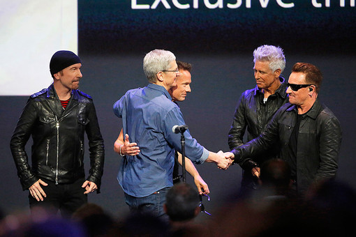 U2 и Apple изменят музыку