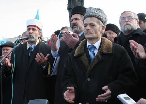 Крымские татары передали Виктору Януковичу ультиматум
