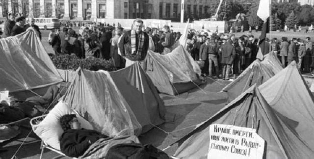 Подборка атмосферных фотографий из 90-х