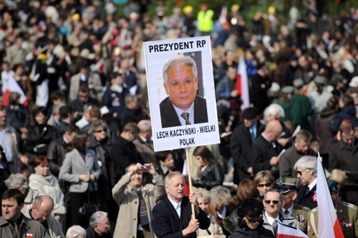 Отсутствие иностранных лидеров на похоронах Качиньского шокировало поляков