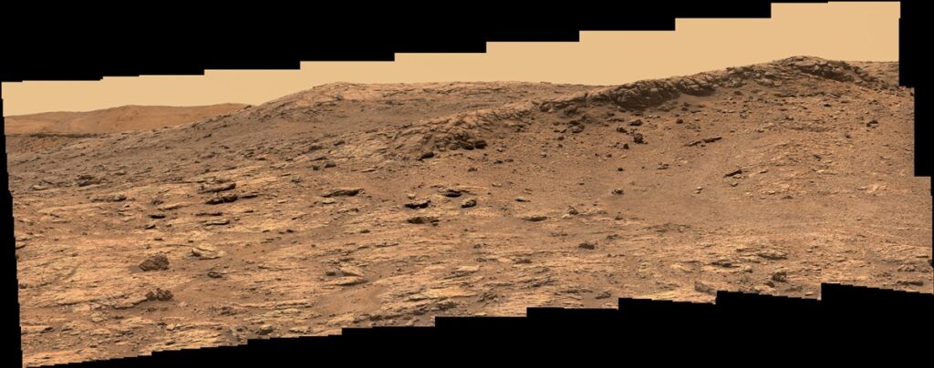 NASA показали Марс на новых снимках. Фото