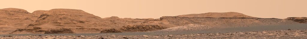 NASA показали Марс на новых снимках. Фото