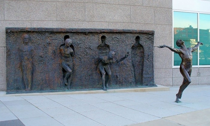 Скульптуры, вызывающих смех и удивление. ФОТО