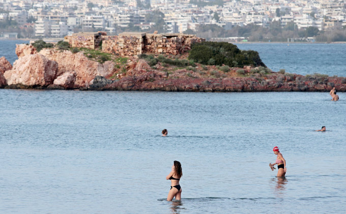 В Греции посреди зимы «ударила» жара до 31°. Фото