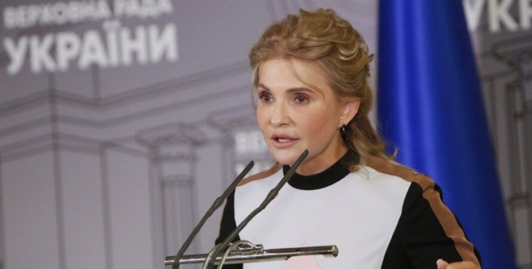 Трудно узнать: Тимошенко после длительного отсутствия удивила новым образом. ФОТО