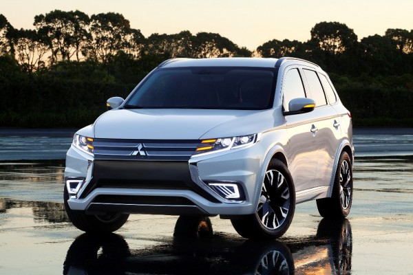 Mitsubishi Outlander PHEV Concept-S: мировая премьера